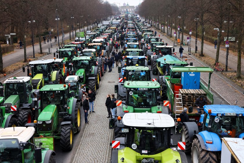 Фермерски протест предизвика транспортен хаос в Германия