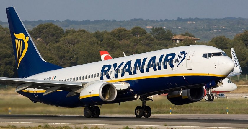 Нискотарифната авиокомпания Райънеър (Ryanair) съобщи, че от 1 февруари подновява