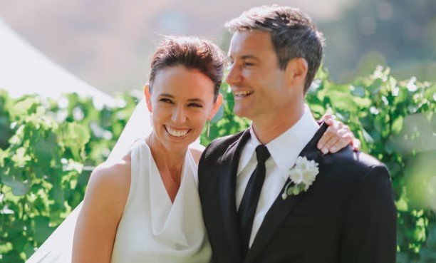 Бивша премиерка на Нова Зеландия се омъжи
