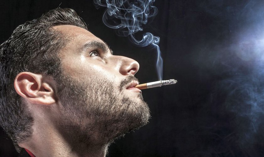 Броят на възрастните, употребяващи тютюн в световен мащаб, постоянно намалява