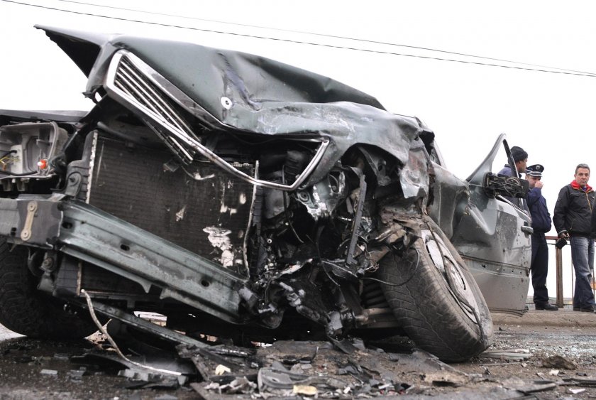 Автомобил катастрофира на Околовръстното в София. Инцидентът е станал в