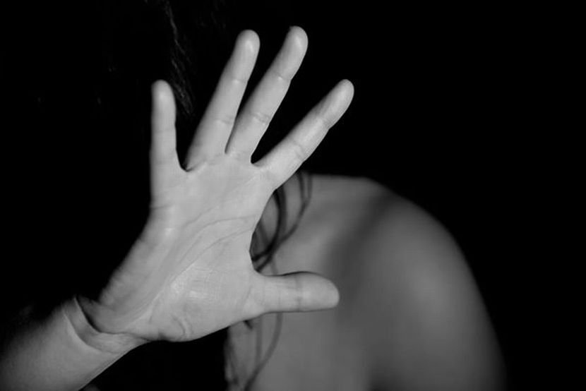 Задържаха трима мъже за домашно насилие в Кюстендилско