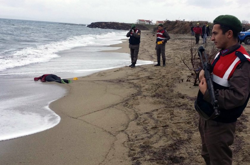 За шест дни: Девет тела са открити край турски плажове