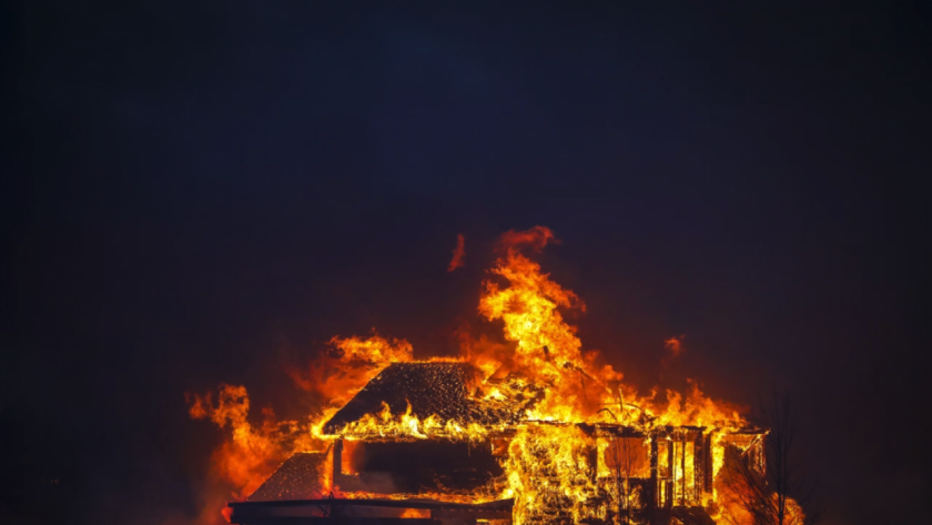 Мъж изгоря в дома си във врачанското село Остров вчера,