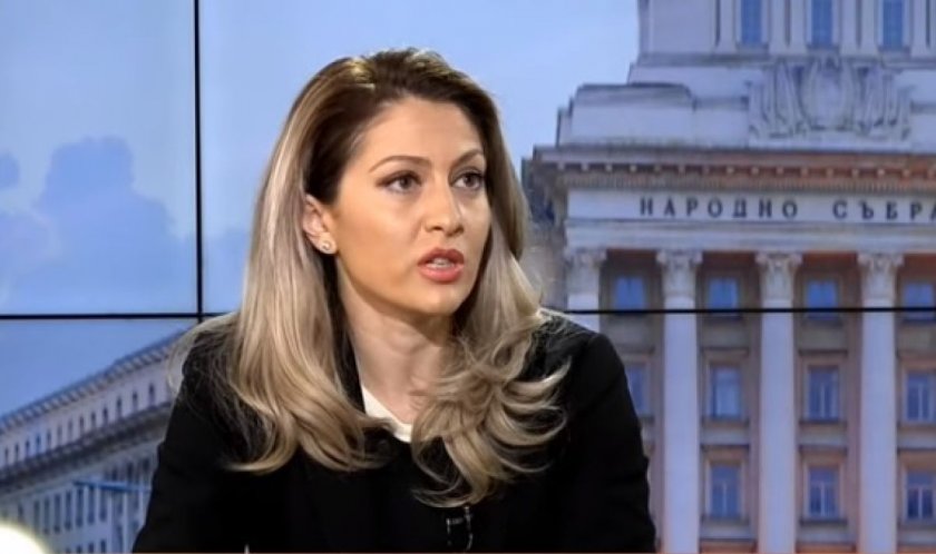 ГЕРБ: Радев да не оказва натиск върху КС