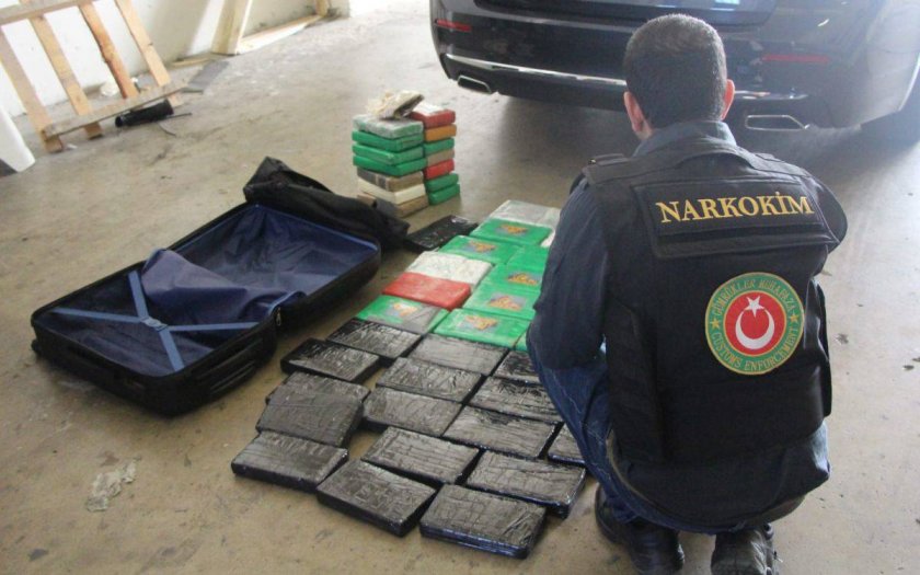 Задържаха 109 килограма кокаин в Одрин