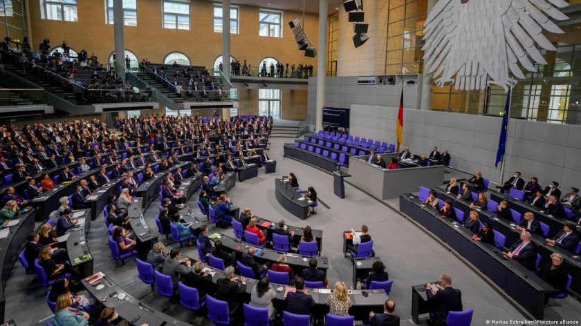 Германия може да спре държавното финансиране на партията, наследник на