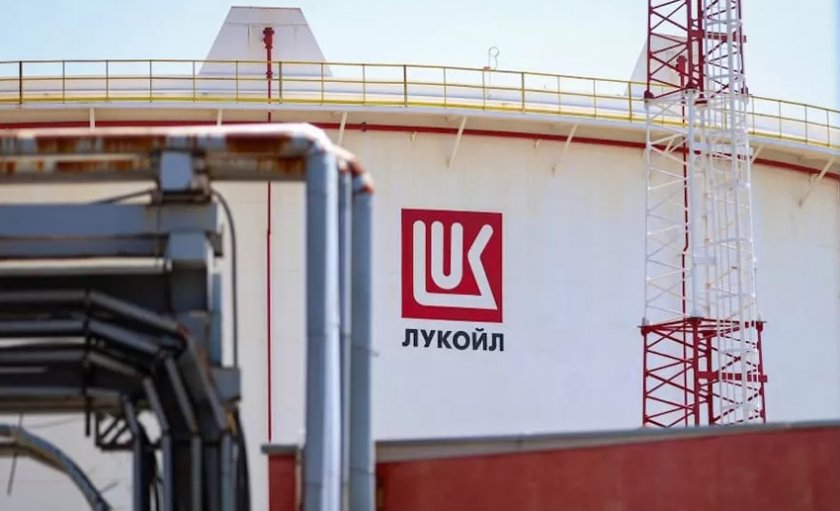 Парламентът махна монопола на „Лукойл“ върху складовете за петрол