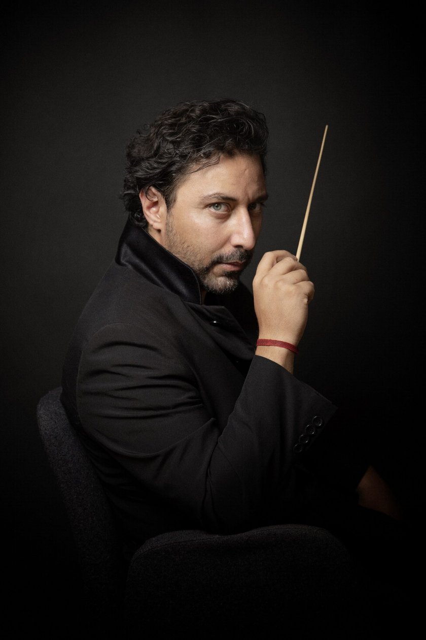 Изтъкнатият турски диригент Мурат Джем Орхан гостува на Софийската филхармония