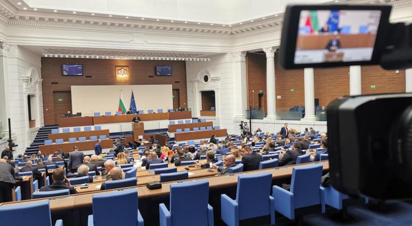 След скандала с цените на онколекарствата депутатите решиха от 1