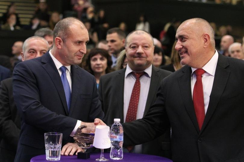 Въпреки масираните атаки на председателя на ПГ на ДПС Делян