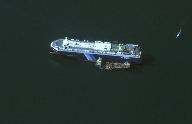 Екипажът на „Галакси Лийдър“ с двамата българи е на сушата, но още в плен на хутите