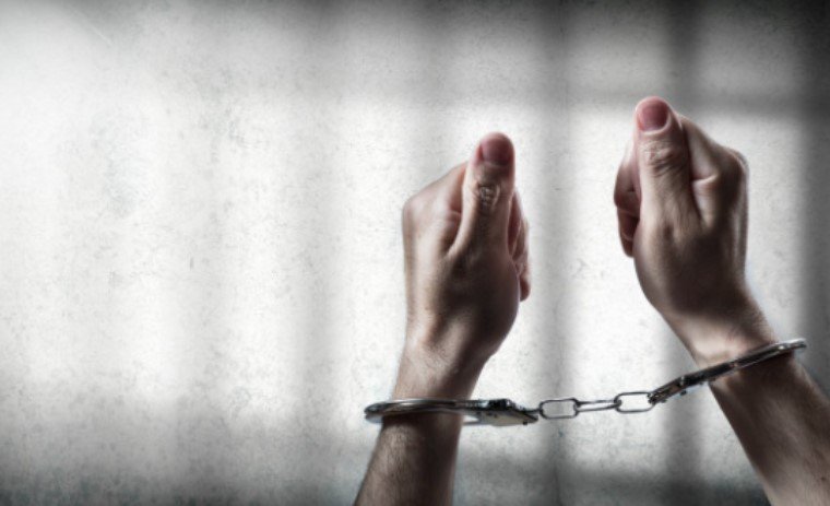 Осъдиха 16-годишни във Великобритания за убийство на транссексуална