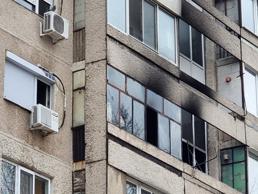 Мъж загина, а 55-годишна жена е обгазена и с 30%