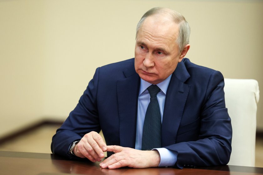 Русия наложи санкции на британски служители и учени
