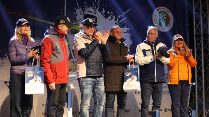 Ицо Стоичков и министърът на спорта откриха Световната купа в Банско