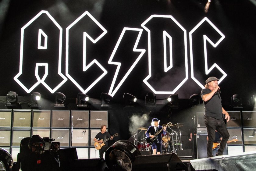 AC/DC тръгва на турне в Европа след 8 години отсъствие