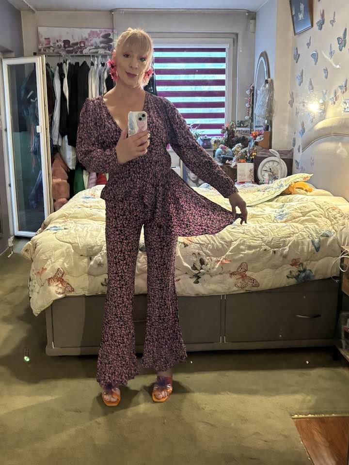 В леглото на Нона Йотова и Богомил Бонев се е