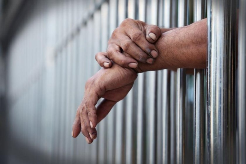 6 г. затвор за обир от лекарски кабинет
