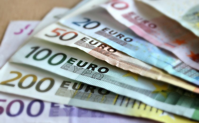 Сменят лева в евро без банка на тези места в България