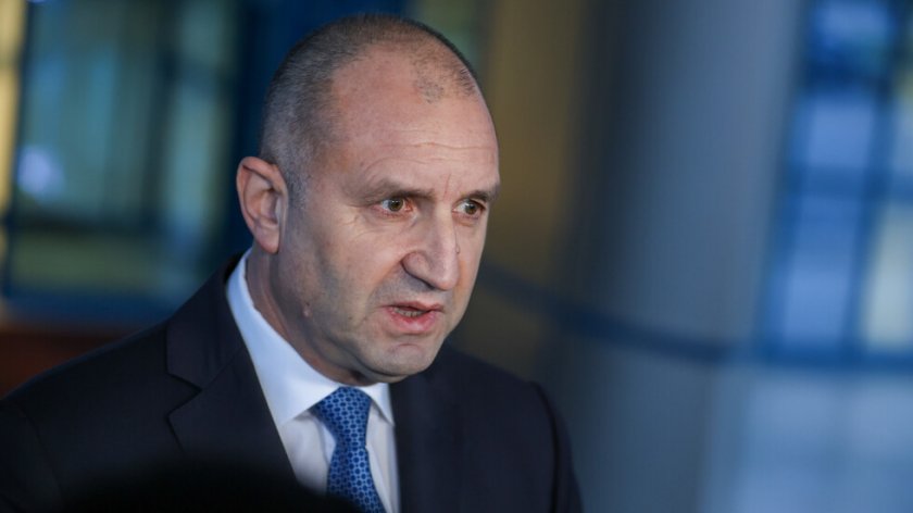 Радев: Светът изгуби един от най-изявените борци за човешки права и демокрация 