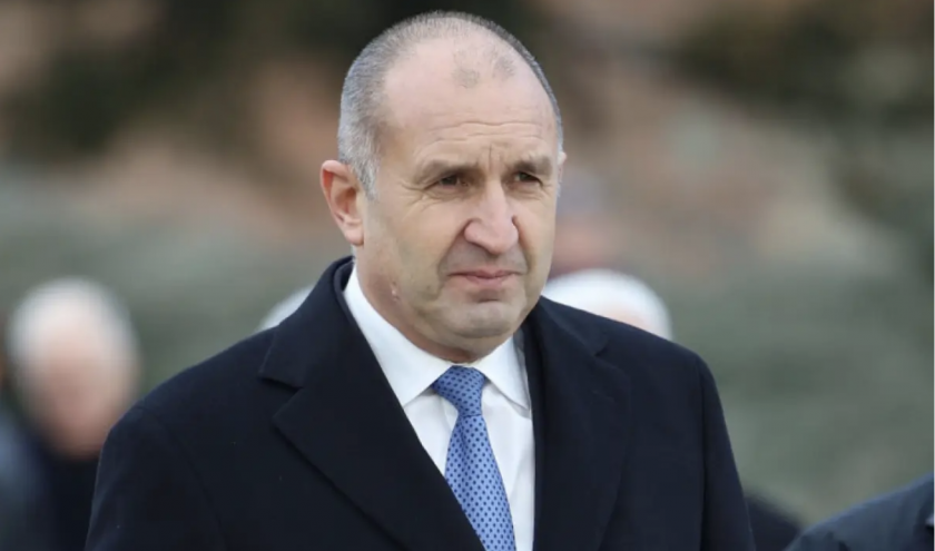 Ветото на Румен Радев влиза в Правна комисия