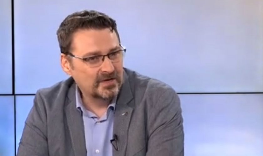 Политологът Павел Вълчев: Все пак ротацията най-вероятно ще се случи 
