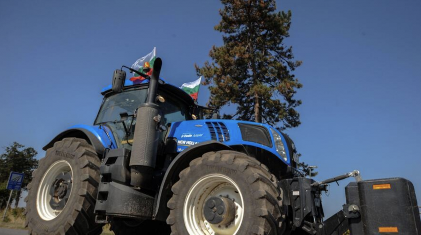 Земеделците и днес блокират ключови точки в страната, въпреки постигнатото