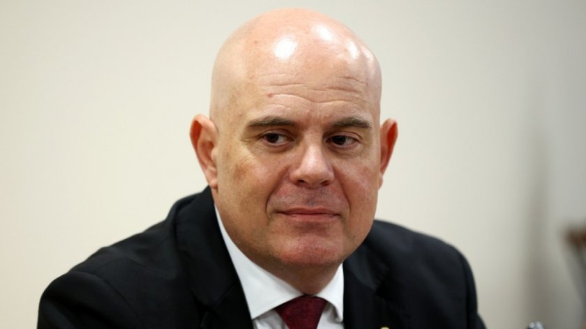 Според свидетели с тайна самоличност, ексглавният прокурор е посещавал и