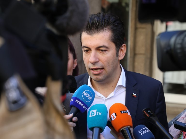 Според мен е време всички малко да се успокоят. Тук