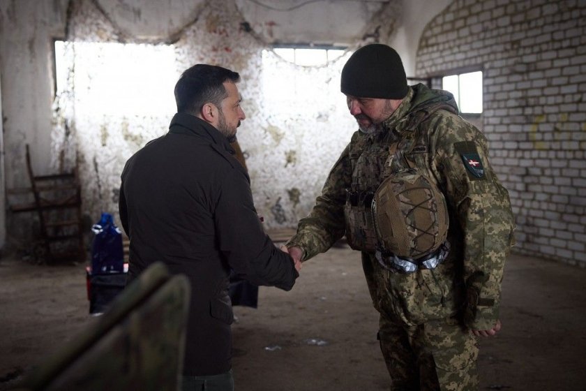 Украинският президент Володимир Зеленски посети североизточния сектор на фронтовата линия,