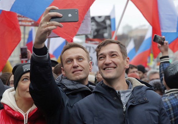 Кремъл издирва брата на Навални 