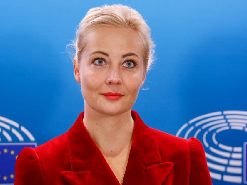 Юлия Навалная: Путин държи тялото на съпруга ми за заложник и го изтезава