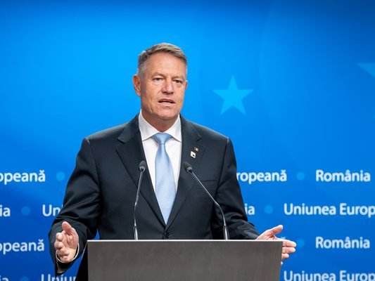 Румънският президент свика Върховния съвет за отбрана
