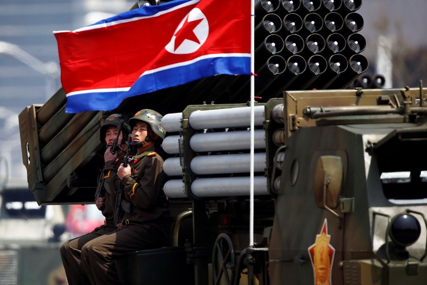 Северна Корея изпратила 6700 контейнера с боеприпаси на Русия