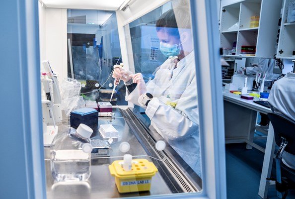 Италианка, която се е заразила с вируса на СПИН в