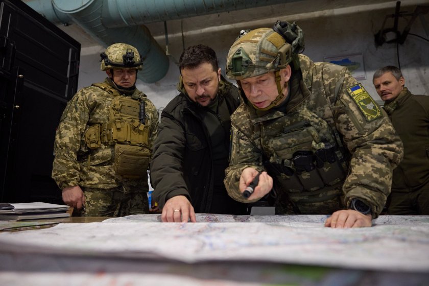 Генерал Сирски: Украйна отблъсква руските атаки, но ситуацията е трудна