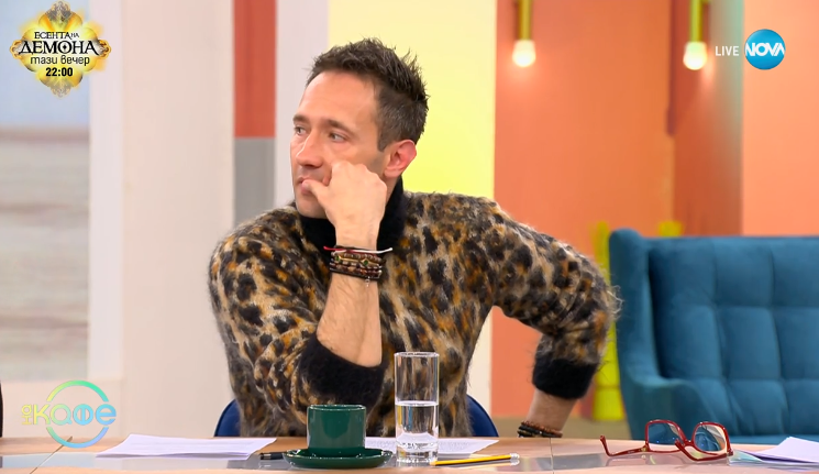 Дарин Ангелов се появи в На кафе с ужасяващ женски