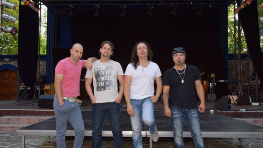 Рок група Хоризонт“ съществува вече 40 години. Гости на Нощен