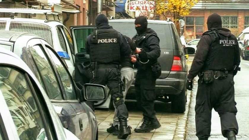 Спецакция на полицията в Стара Загора, има задържан