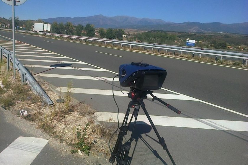 Новите камери за скорост, които могат да засичат по няколко