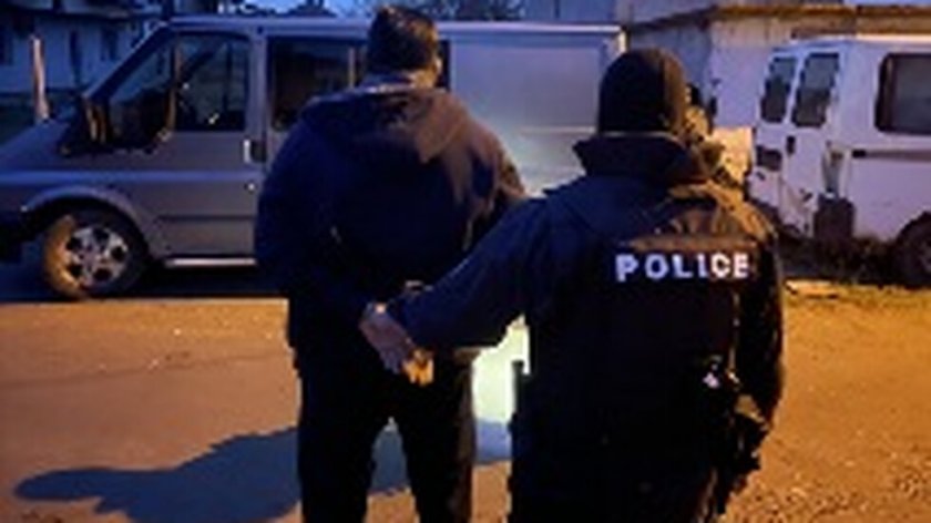 Задържаха у нас българи, издирвани в Италия