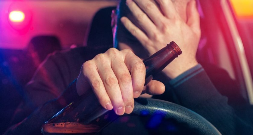 19-годишен шофьор с положителна проба за наркотик помете паркирани коли