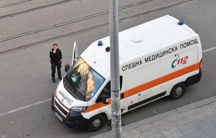 Млад мъж загина, затиснат от машина в Добрич