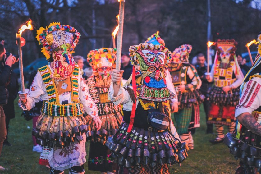 В Ямбол днес започва 25-ият юбилеен Международен маскараден фестивал Кукерландия“,