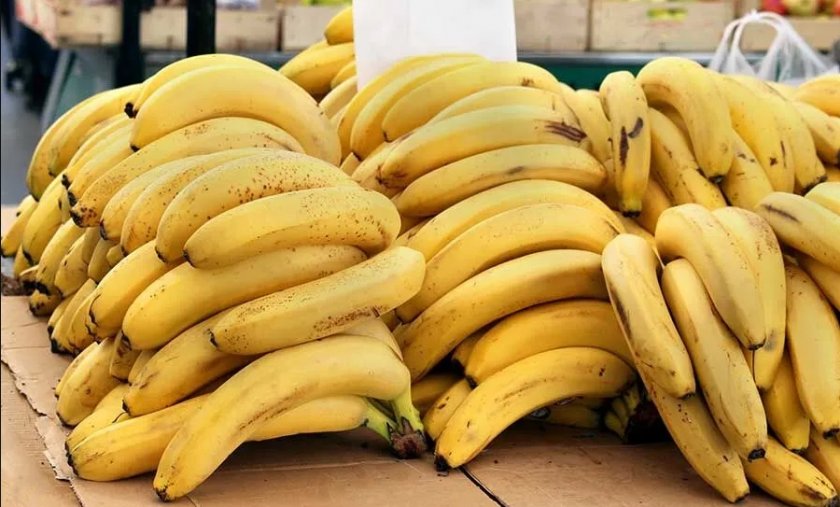Бананите ще увеличат цената си заради климатичните промени, предупредиха пред