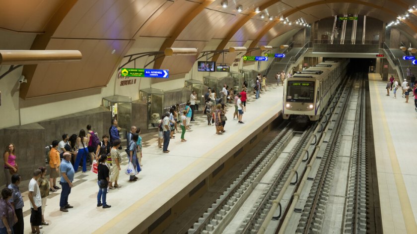 КНСБ: Заплатите на служителите на столичното метро ще се увеличат