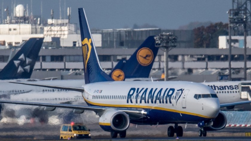 Месец след като възобнови операциите си до Израел Ryanair обяви,