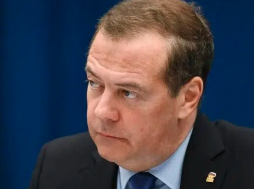 Бившият руски президент Дмитрий Медведев заяви днес, че протестиращите, които