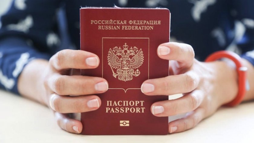 Латвия може да депортира стотици руснаци
